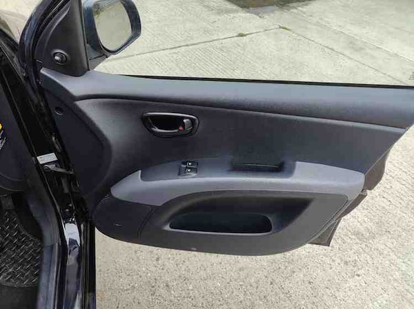 Used Hyundai i10 2012 for sale - 76193278: Photo 30
