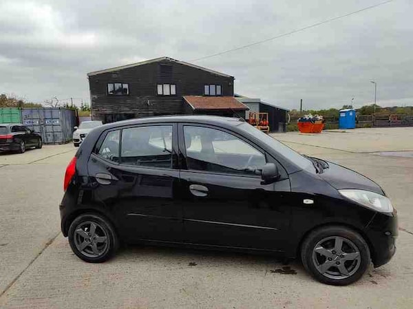 Used Hyundai i10 2012 for sale - 76193278: Photo 4