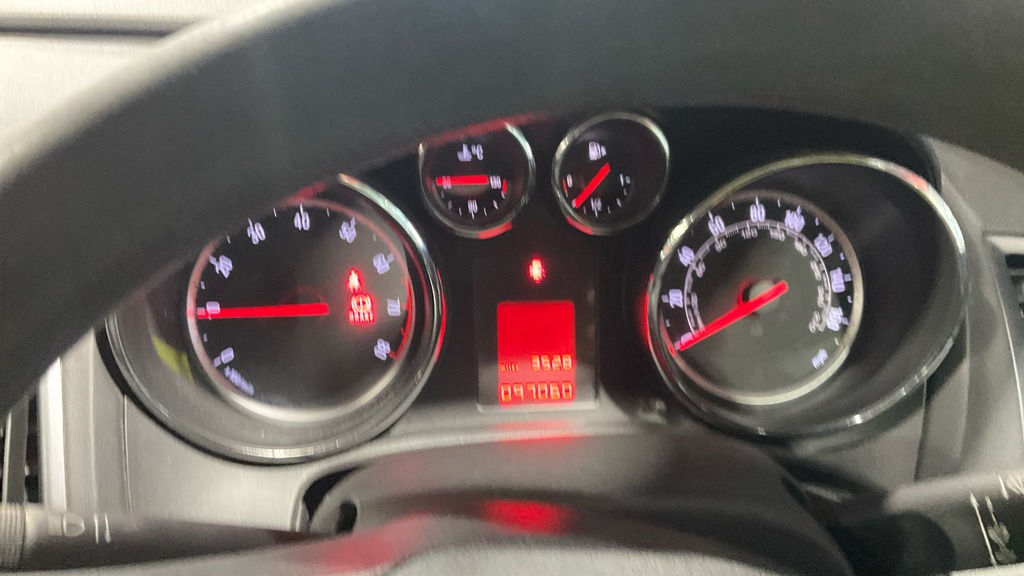 Used Vauxhall Astra 2012 for sale - 76774761: Photo 10