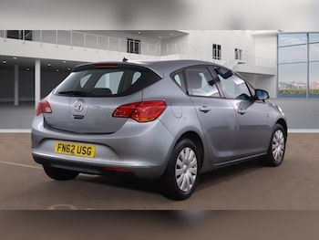 Used Vauxhall Astra 2012 for sale - 76774761: Photo