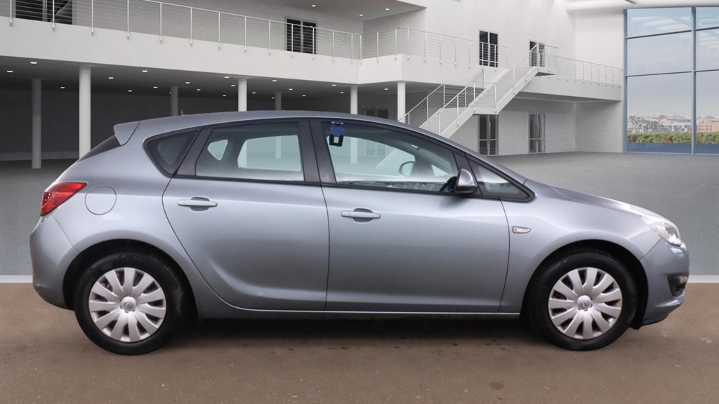 Used Vauxhall Astra 2012 for sale - 76774761: Photo 5