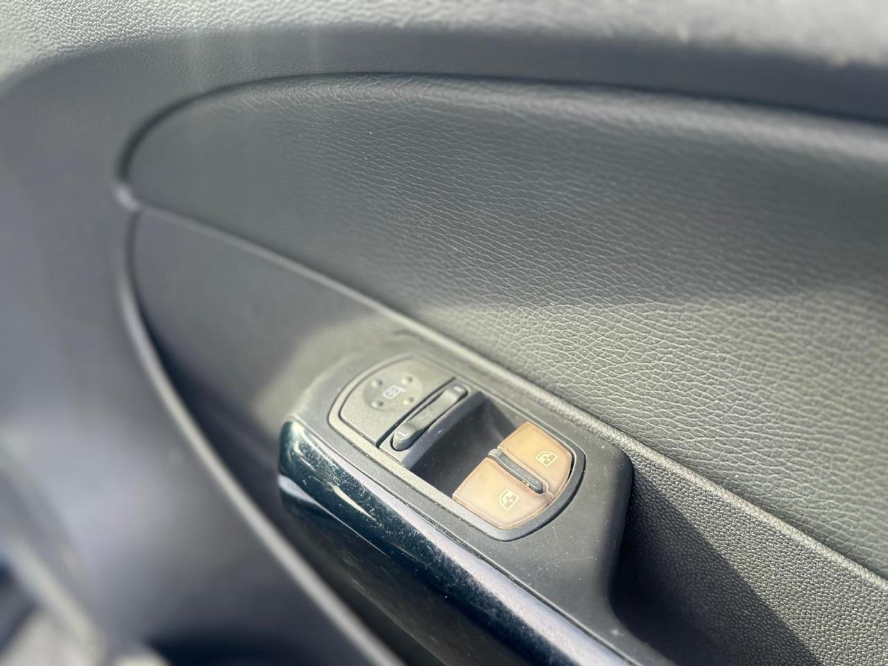 Used Vauxhall Corsa 2009 for sale - 77059112: Photo 20