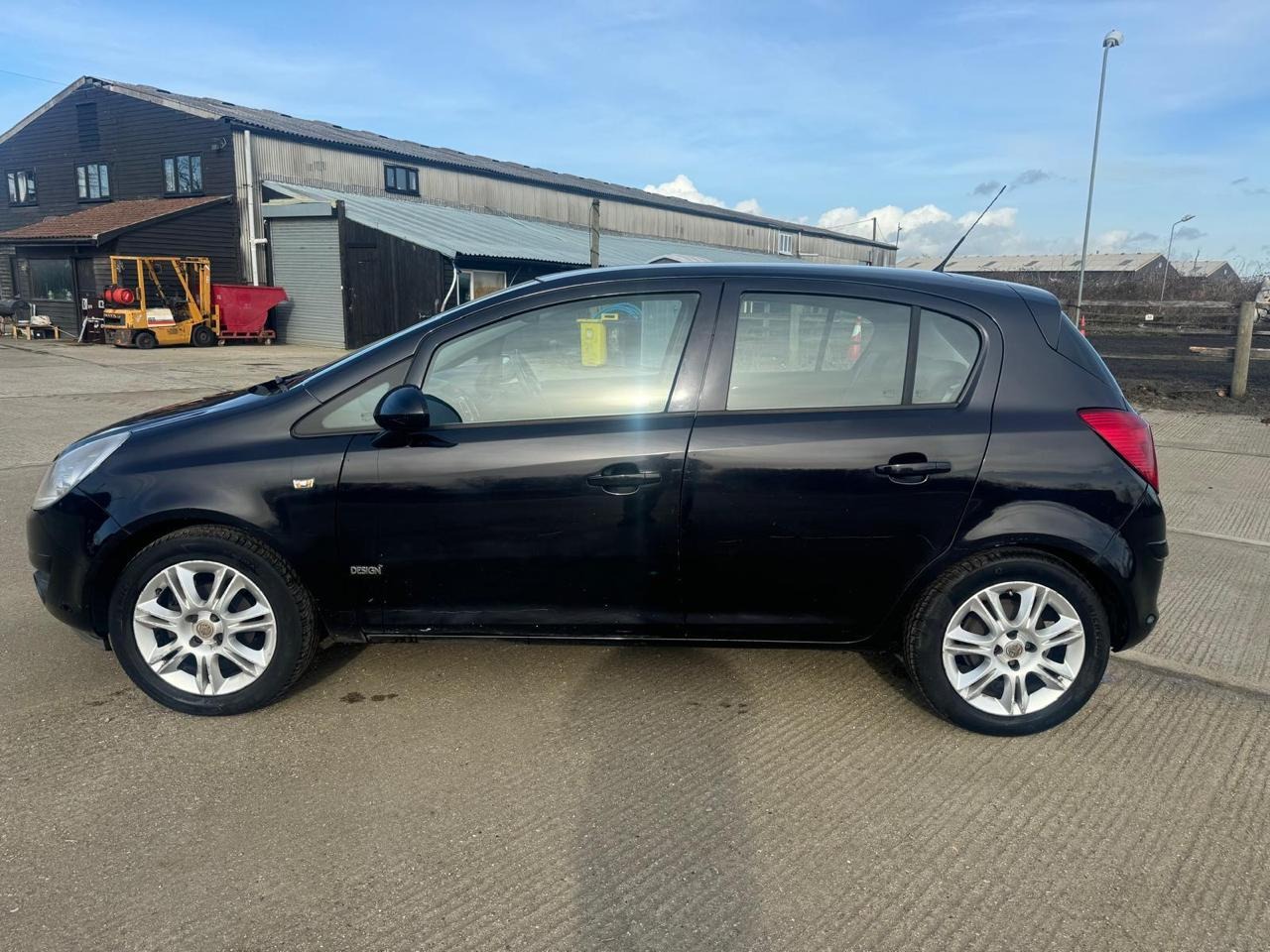 Used Vauxhall Corsa 2009 for sale - 77059112: Photo 6