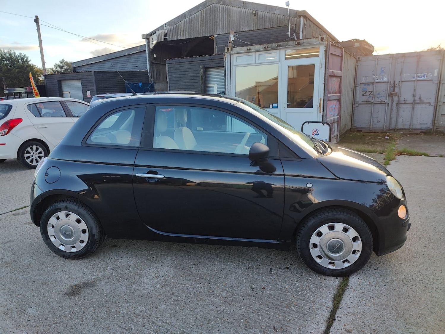 Used Fiat 500 2010 for sale - 76437916: Photo 4