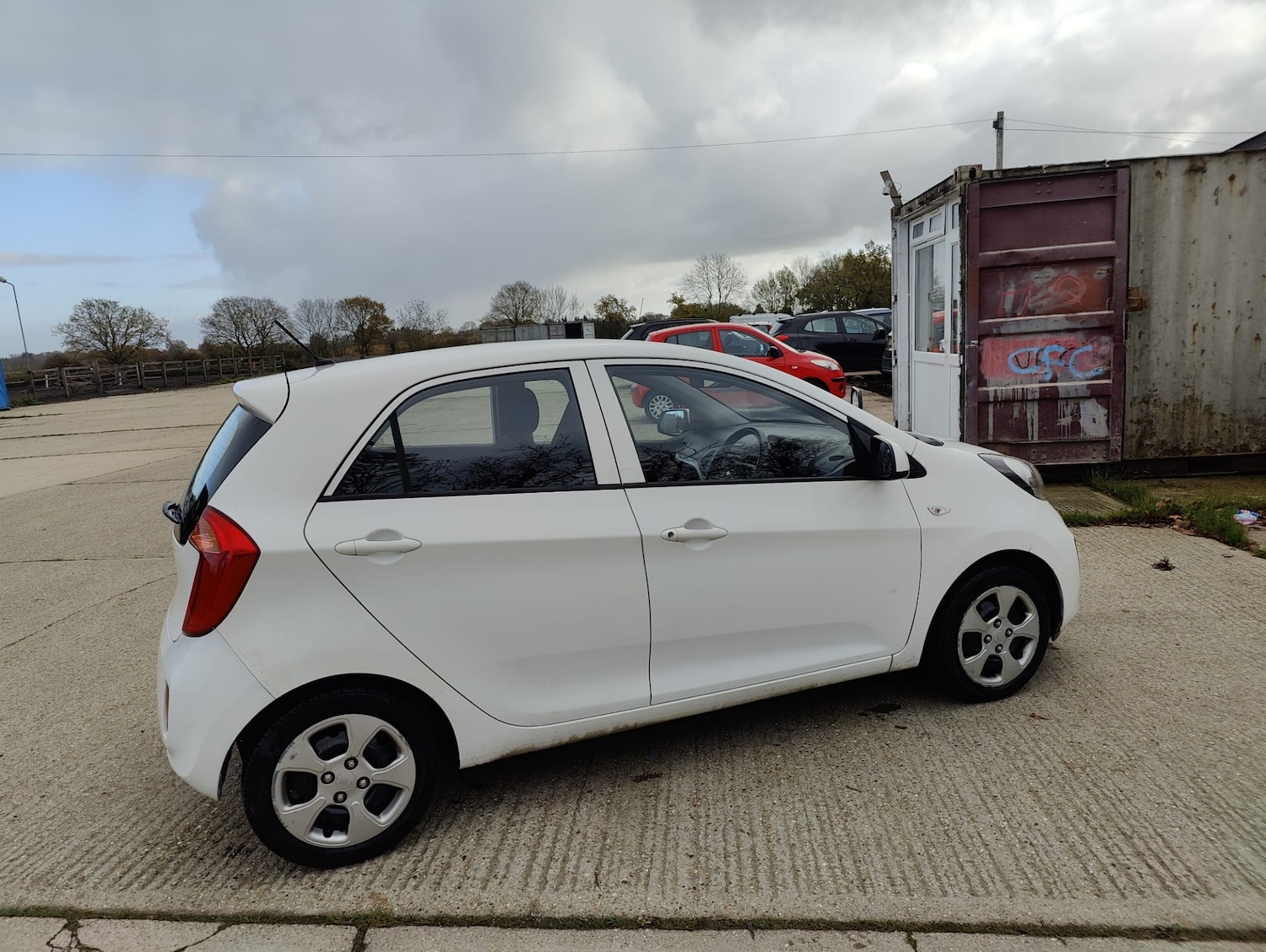 Used Kia Picanto 2012 for sale - 76599987: Photo 5