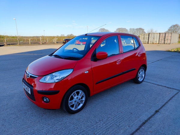 Used Hyundai i10 2010 for sale - 76142499: Photo 11