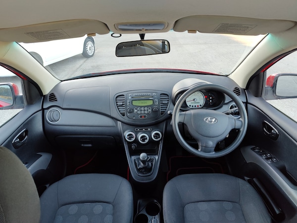Used Hyundai i10 2010 for sale - 76142499: Photo 48