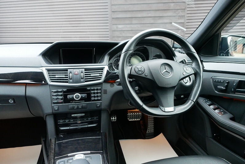 Used Mercedes-Benz E Class for sale - 77220178: Photo 25