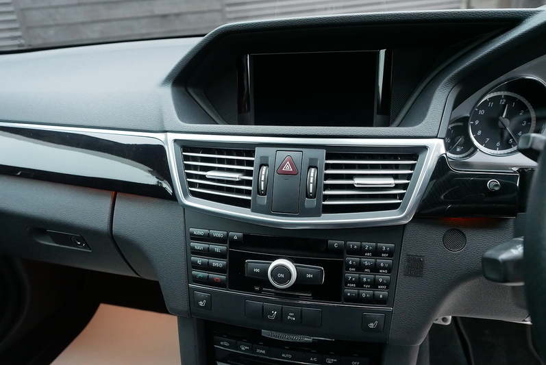 Used Mercedes-Benz E Class for sale - 77220178: Photo 29