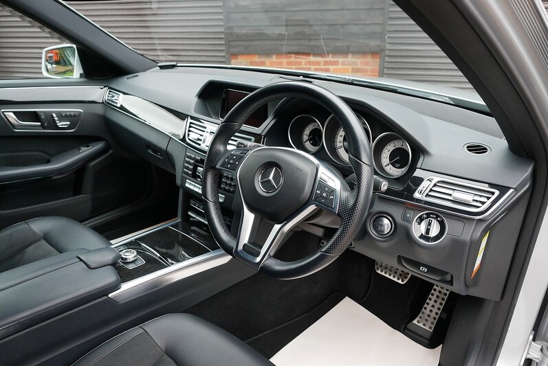 Used Mercedes-Benz E Class for sale - 77186640: Photo 26