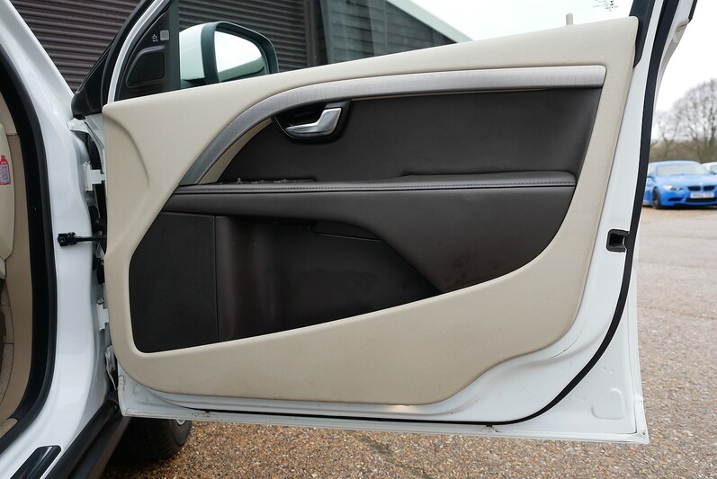 Used Volvo XC70 for sale - 77186638: Photo 36