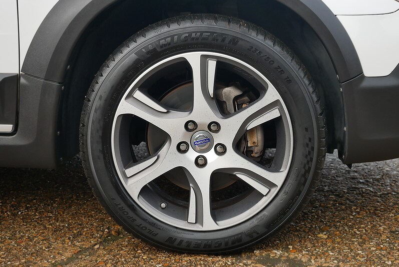 Used Volvo XC70 for sale - 77186638: Photo 38