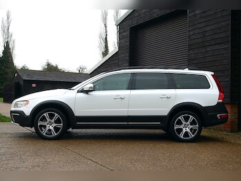 Used Volvo XC70 2013 for sale - 77186638: Photo