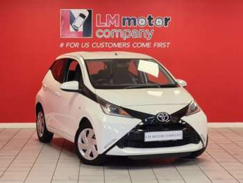 2015 - 1.0 VVT-i X-Play 5dr