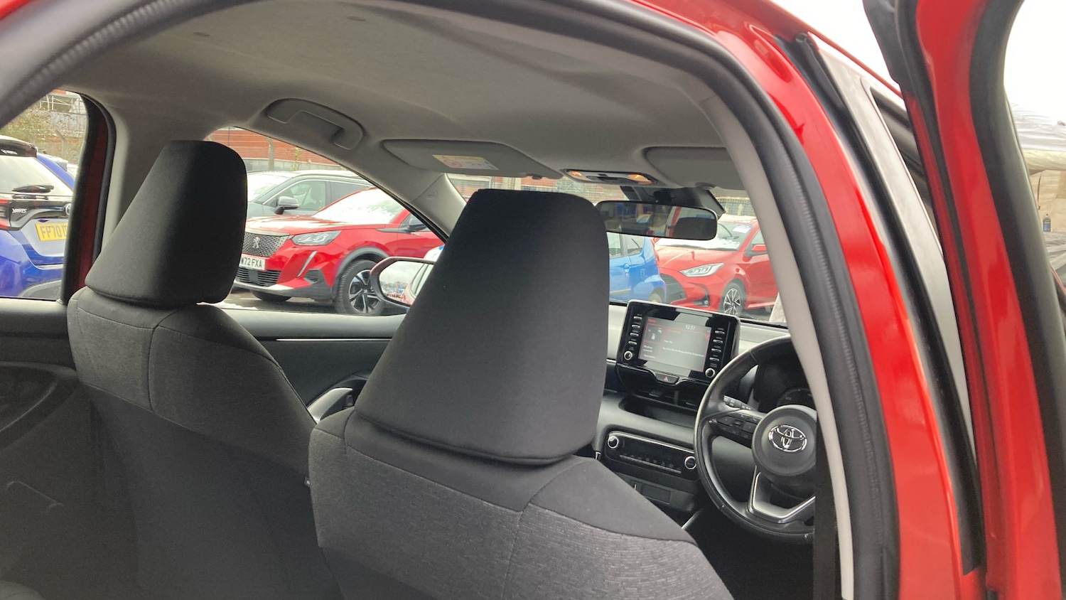 Used Toyota Yaris 2022 for sale - 77220250: Photo 20