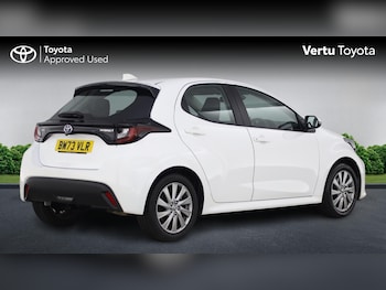 Used Toyota Yaris 2024 for sale - 78502331: Photo
