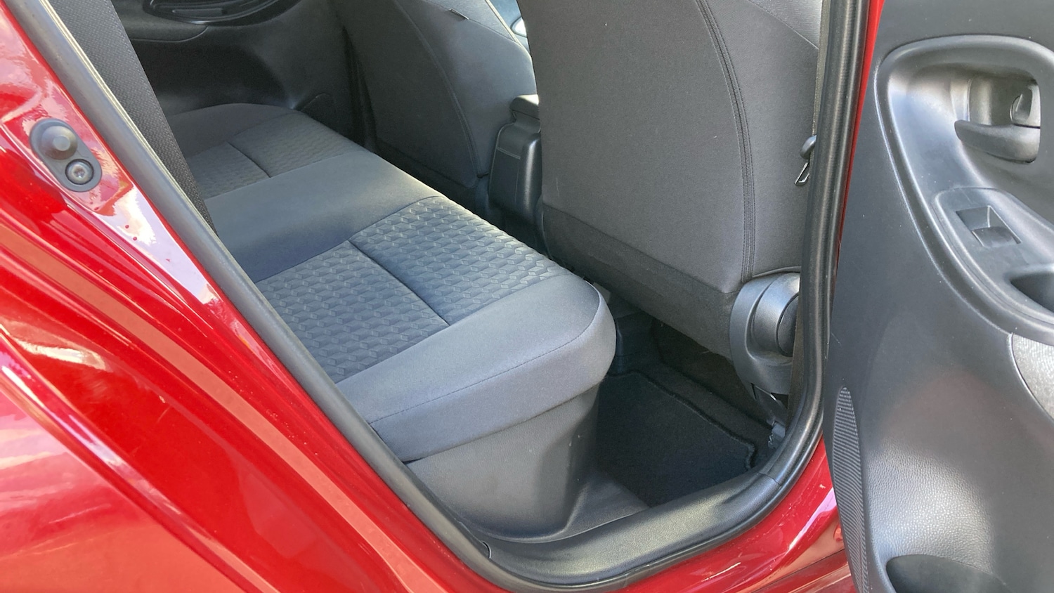 Used Toyota Yaris 2021 for sale - 76115807: Photo 12