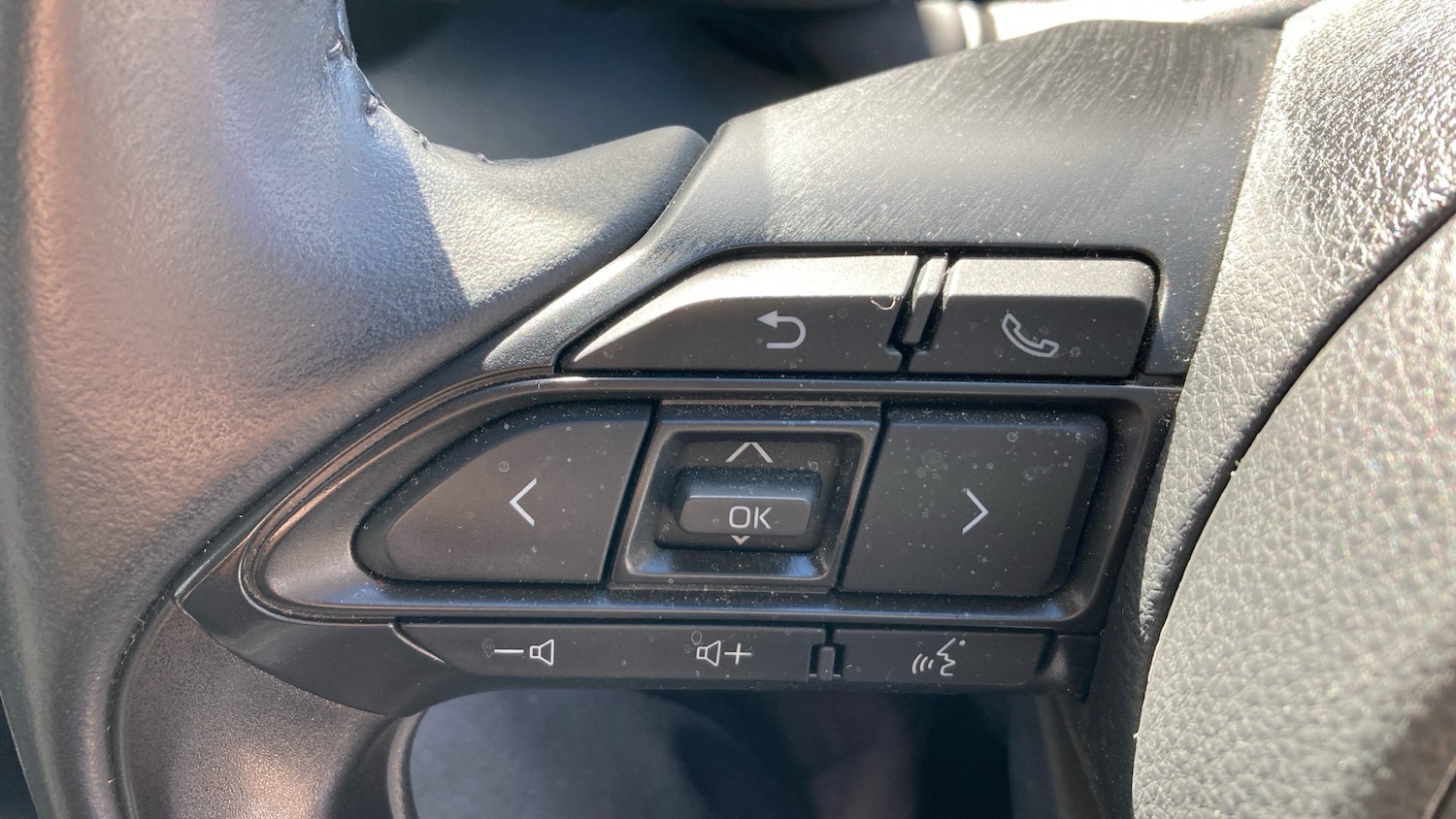 Used Toyota Yaris 2021 for sale - 76115807: Photo 30