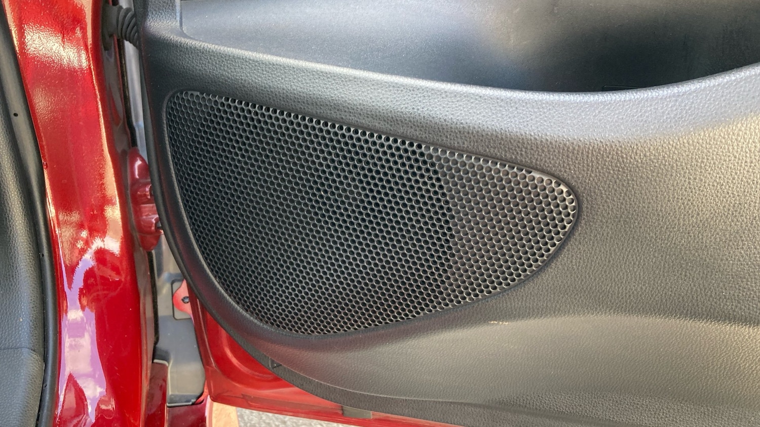 Used Toyota Yaris 2021 for sale - 76115807: Photo 36