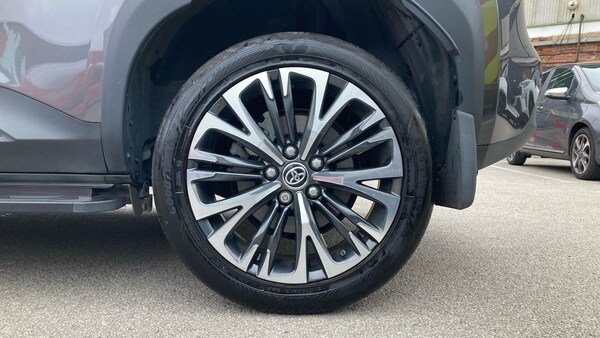 Used Toyota Yaris Cross 2023 for sale - 76184317: Photo 18