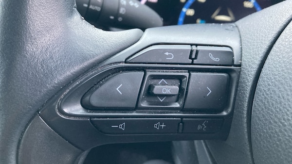 Used Toyota Yaris Cross 2023 for sale - 76184317: Photo 33