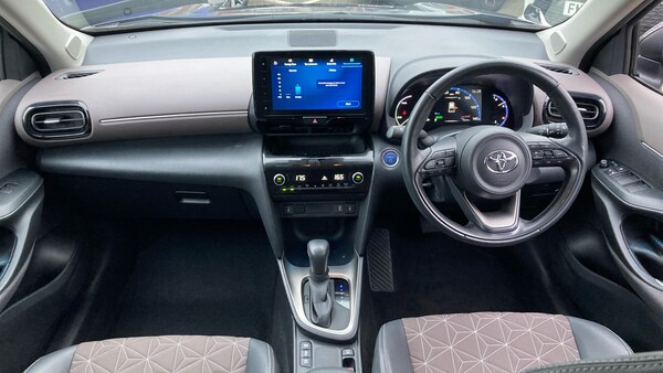 Used Toyota Yaris Cross 2023 for sale - 76184317: Photo 5