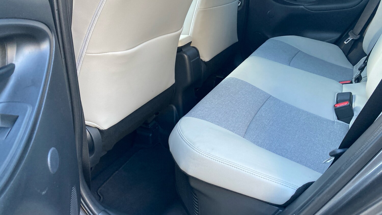 Used Toyota Yaris 2022 for sale - 78081606: Photo 13