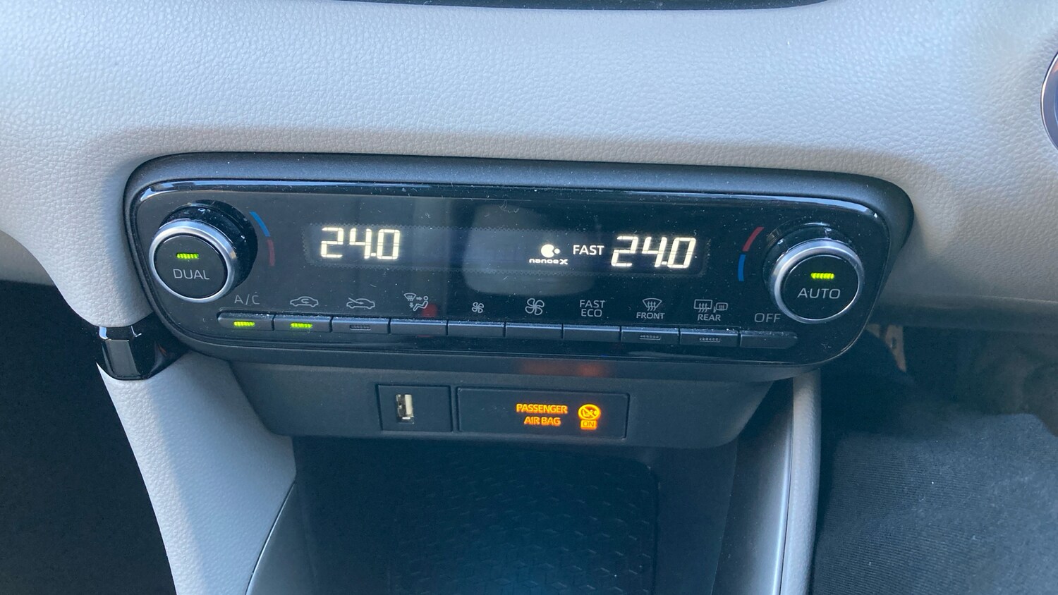 Used Toyota Yaris 2022 for sale - 78081606: Photo 37