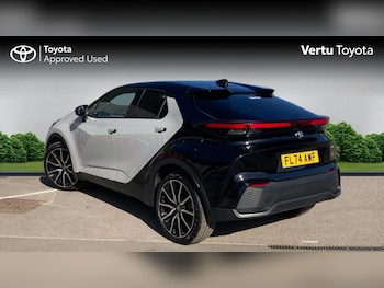 Used Toyota C-HR 2024 for sale - 78325182: Photo