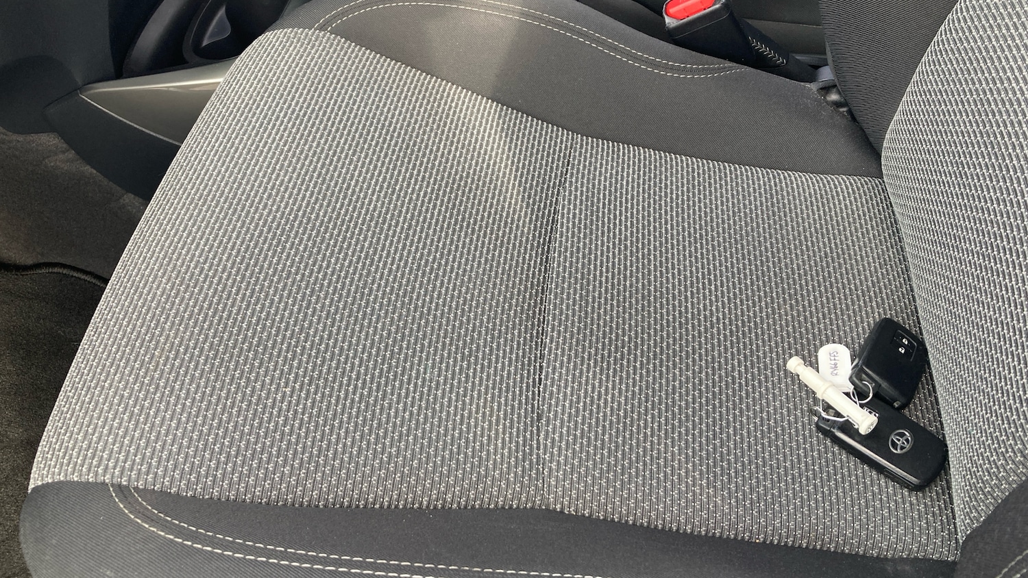 Used Toyota Yaris 2017 for sale - 78139465: Photo 17