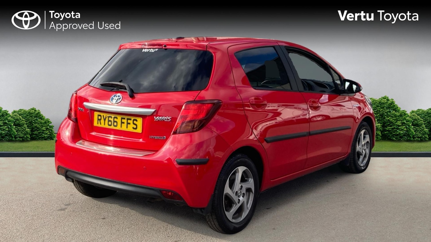 Used Toyota Yaris 2017 for sale - 78139465: Photo 2