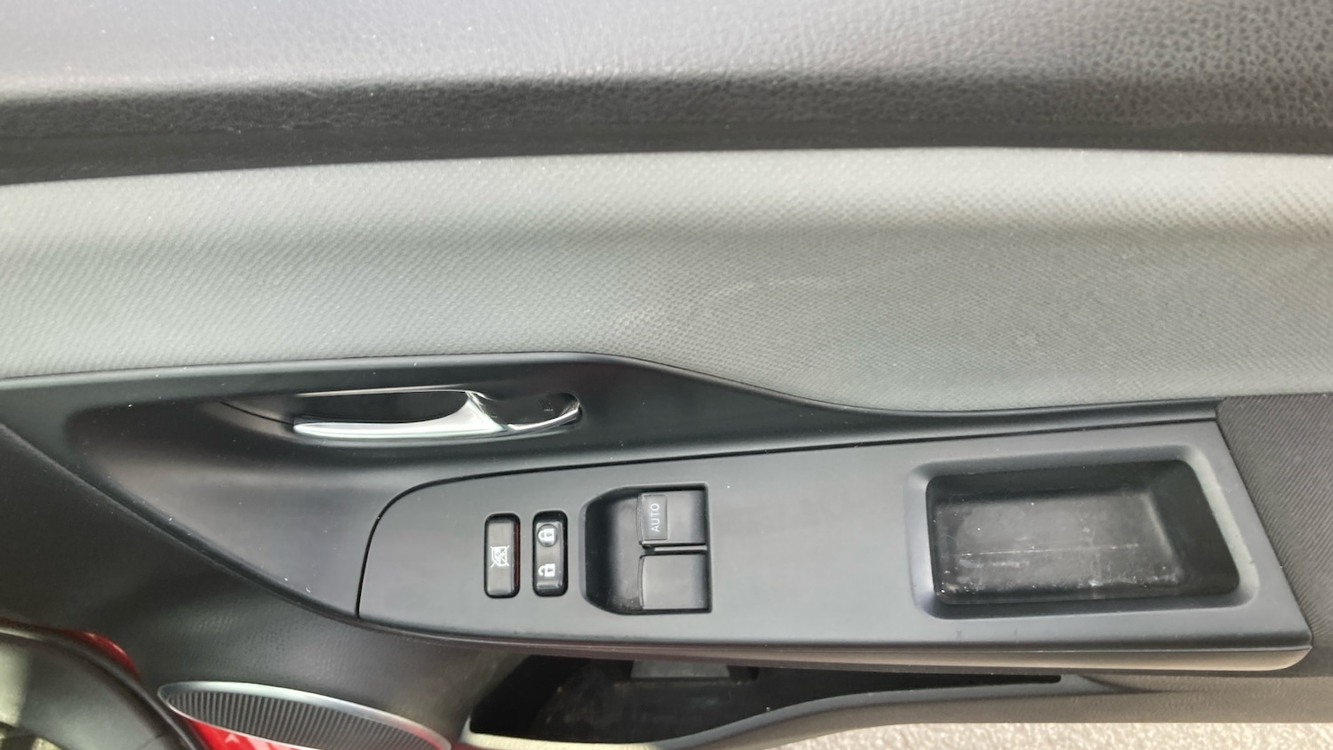 Used Toyota Yaris 2017 for sale - 78139465: Photo 20