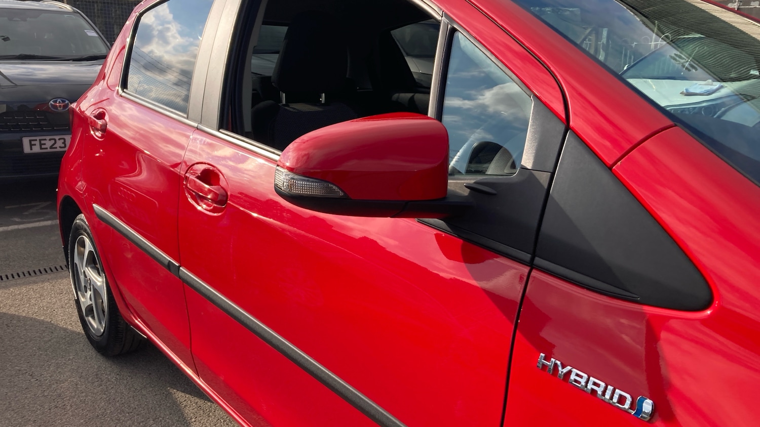 Used Toyota Yaris 2017 for sale - 78139465: Photo 27