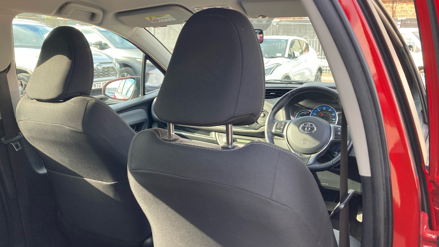 Used Toyota Yaris 2017 for sale - 78139465: Photo 29