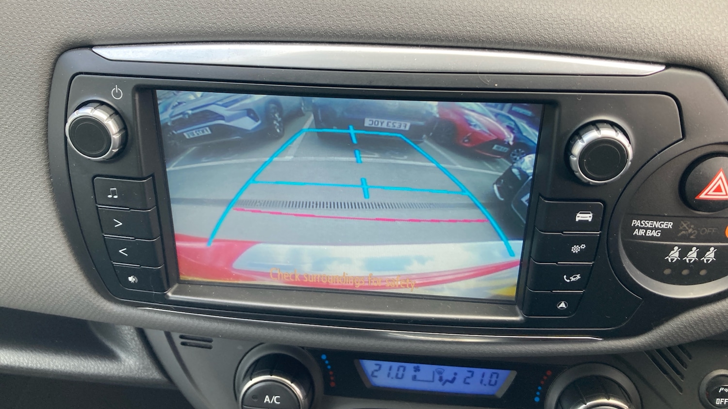 Used Toyota Yaris 2017 for sale - 78139465: Photo 34