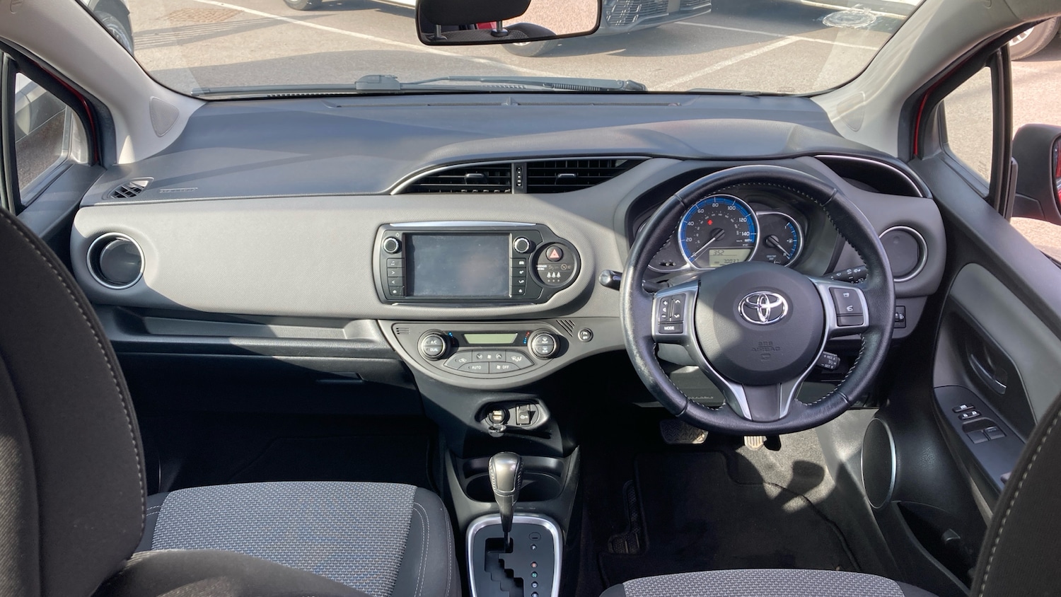 Used Toyota Yaris 2017 for sale - 78139465: Photo 6