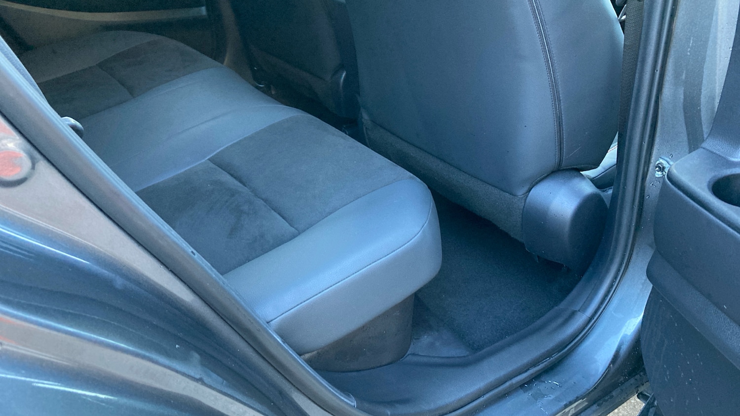 Used Toyota C-HR 2024 for sale - 77062012: Photo 12