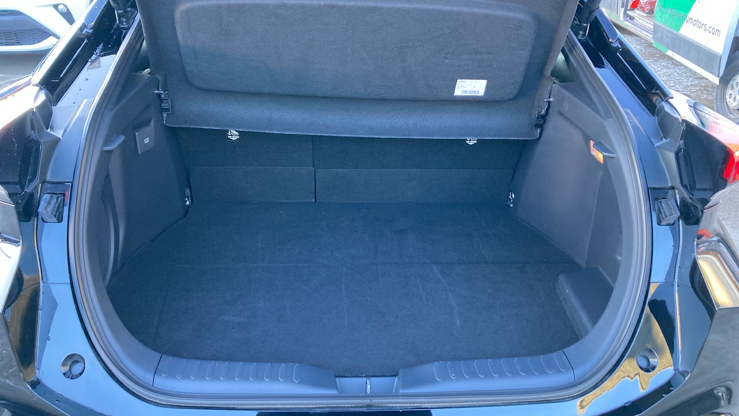 Used Toyota C-HR 2024 for sale - 77062012: Photo 14