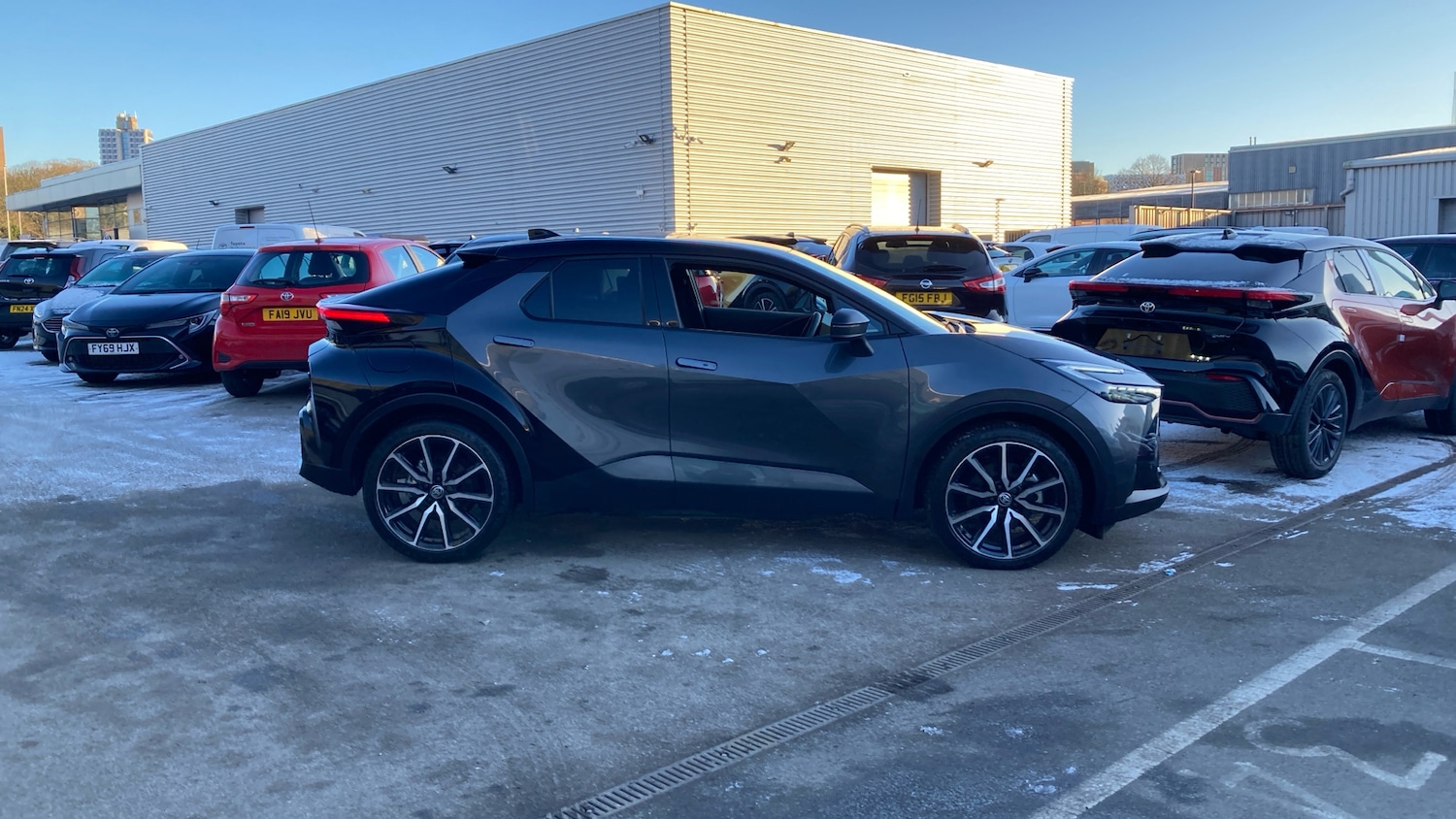 Used Toyota C-HR 2024 for sale - 77062012: Photo 16