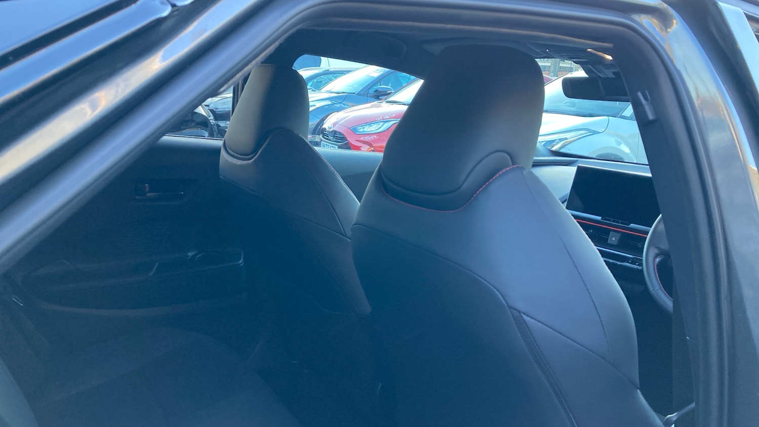 Used Toyota C-HR 2024 for sale - 77062012: Photo 20