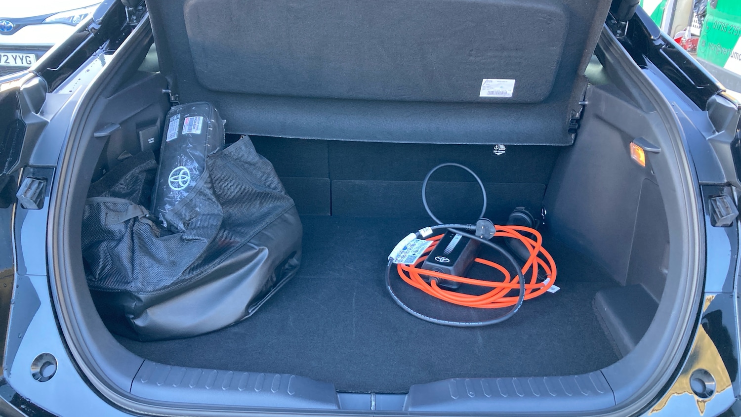 Used Toyota C-HR 2024 for sale - 77062012: Photo 30