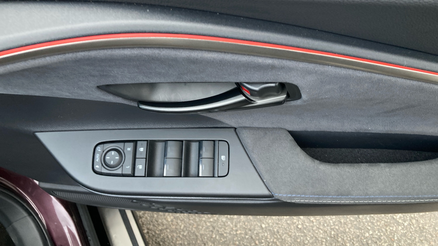 Used Toyota C-HR 2025 for sale - 77790725: Photo 30