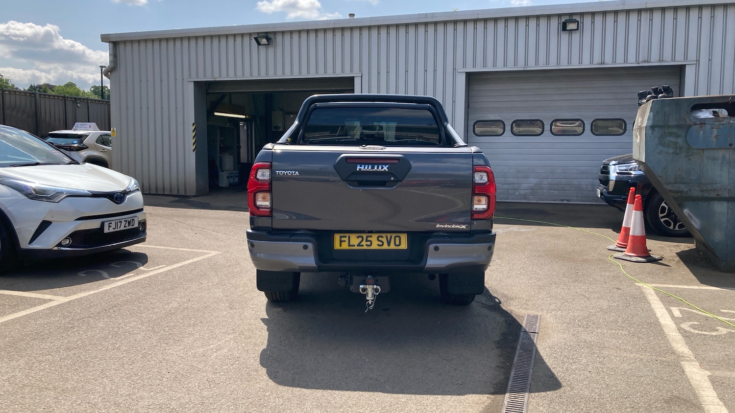 Used Toyota Hilux 2025 for sale - 76948189: Photo 19