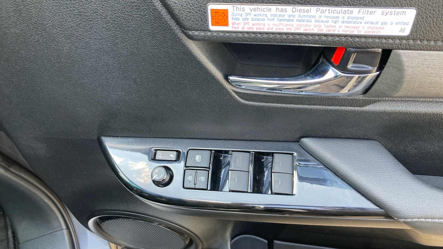 Used Toyota Hilux 2025 for sale - 76948189: Photo 30