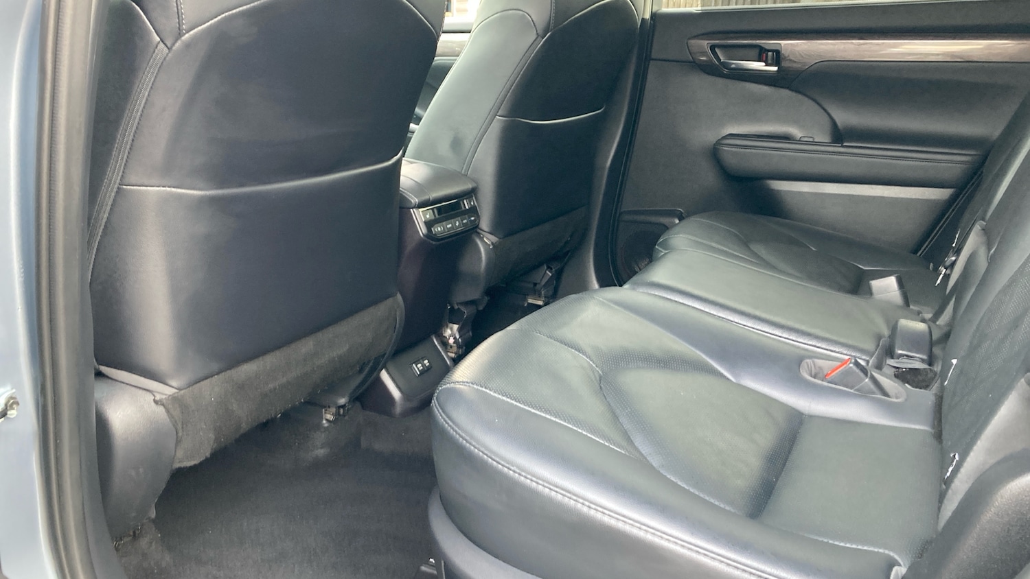 Used Toyota Highlander 2021 for sale - 76640763: Photo 13