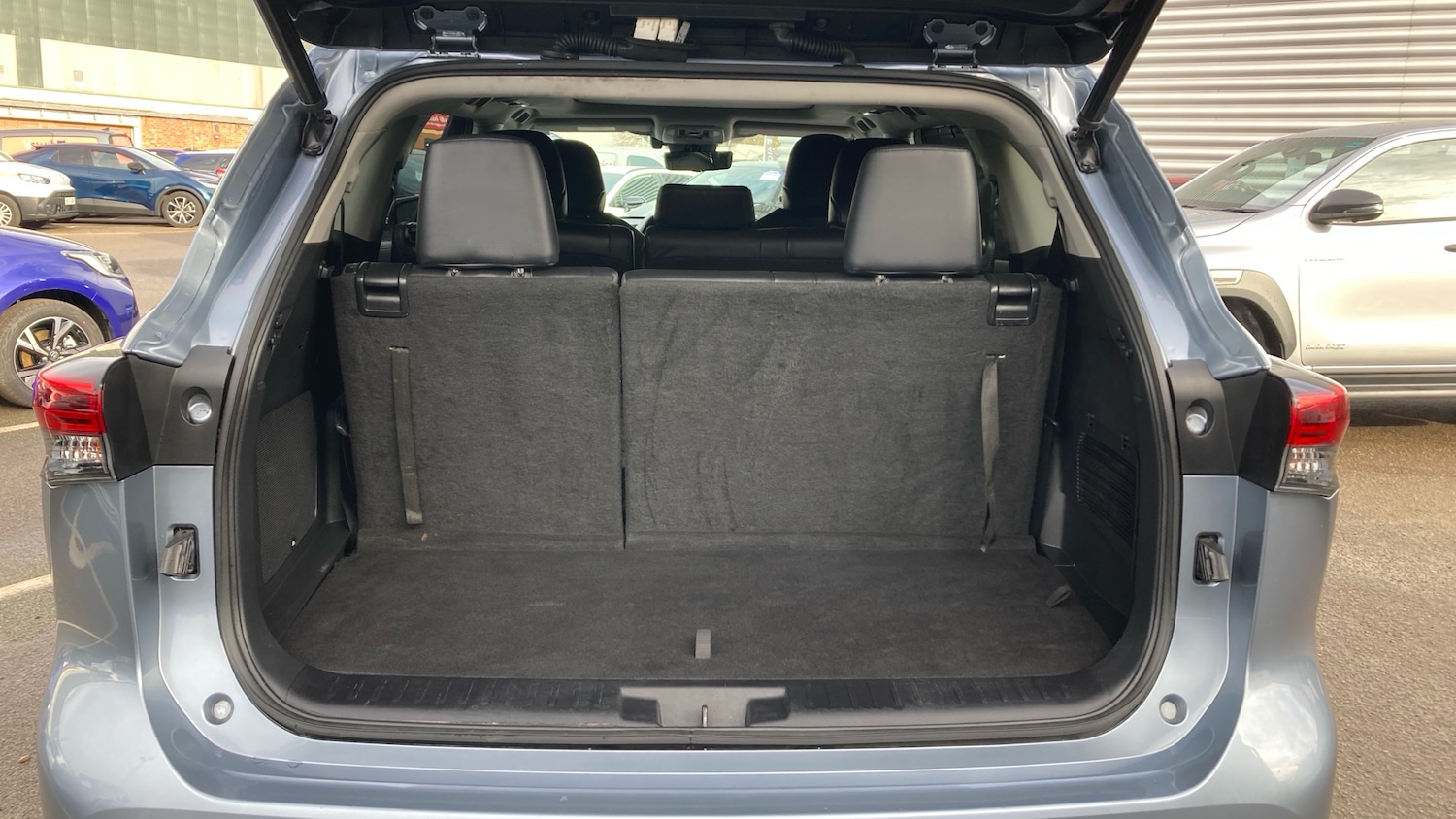 Used Toyota Highlander 2021 for sale - 76640763: Photo 14