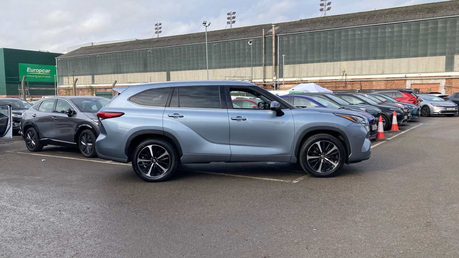 Used Toyota Highlander 2021 for sale - 76640763: Photo 16