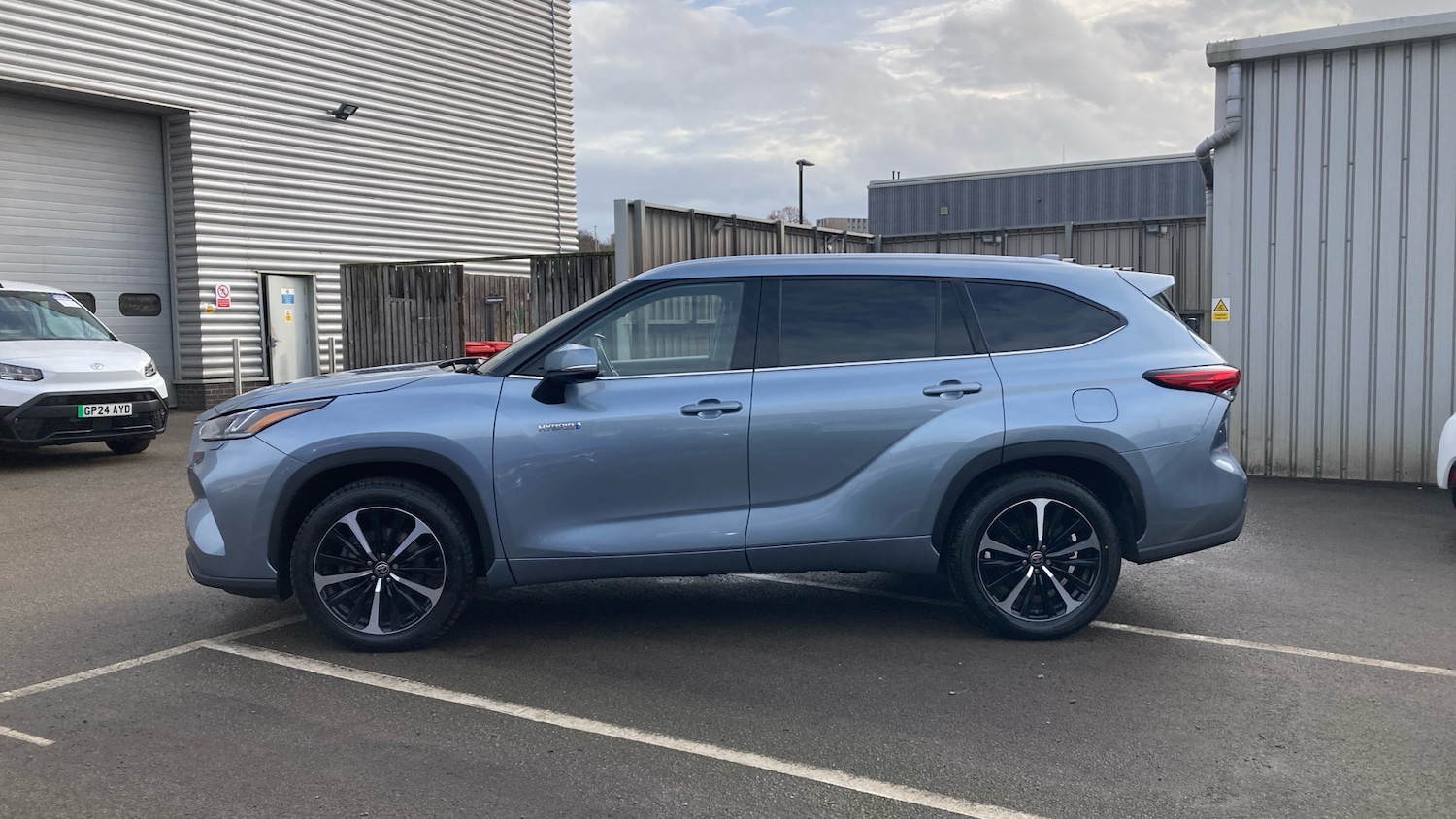 Used Toyota Highlander 2021 for sale - 76640763: Photo 17