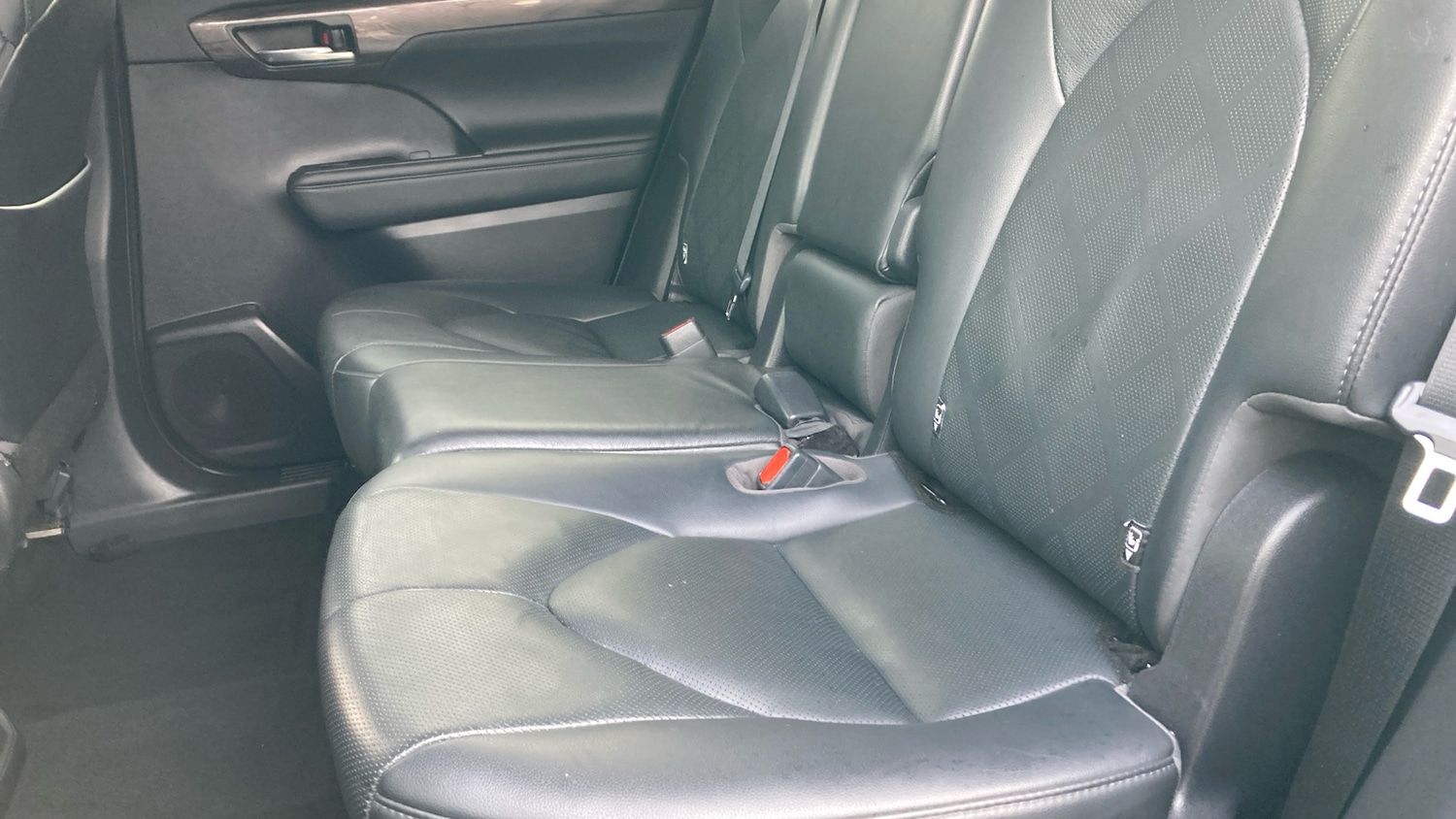 Used Toyota Highlander 2021 for sale - 76640763: Photo 21