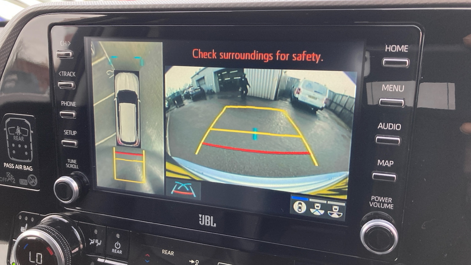 Used Toyota Highlander 2021 for sale - 76640763: Photo 29